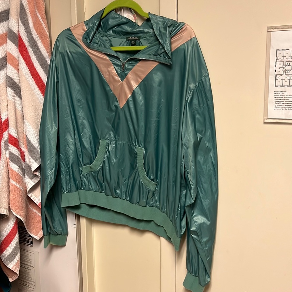 XXL green and gold Wild Fable windbreaker